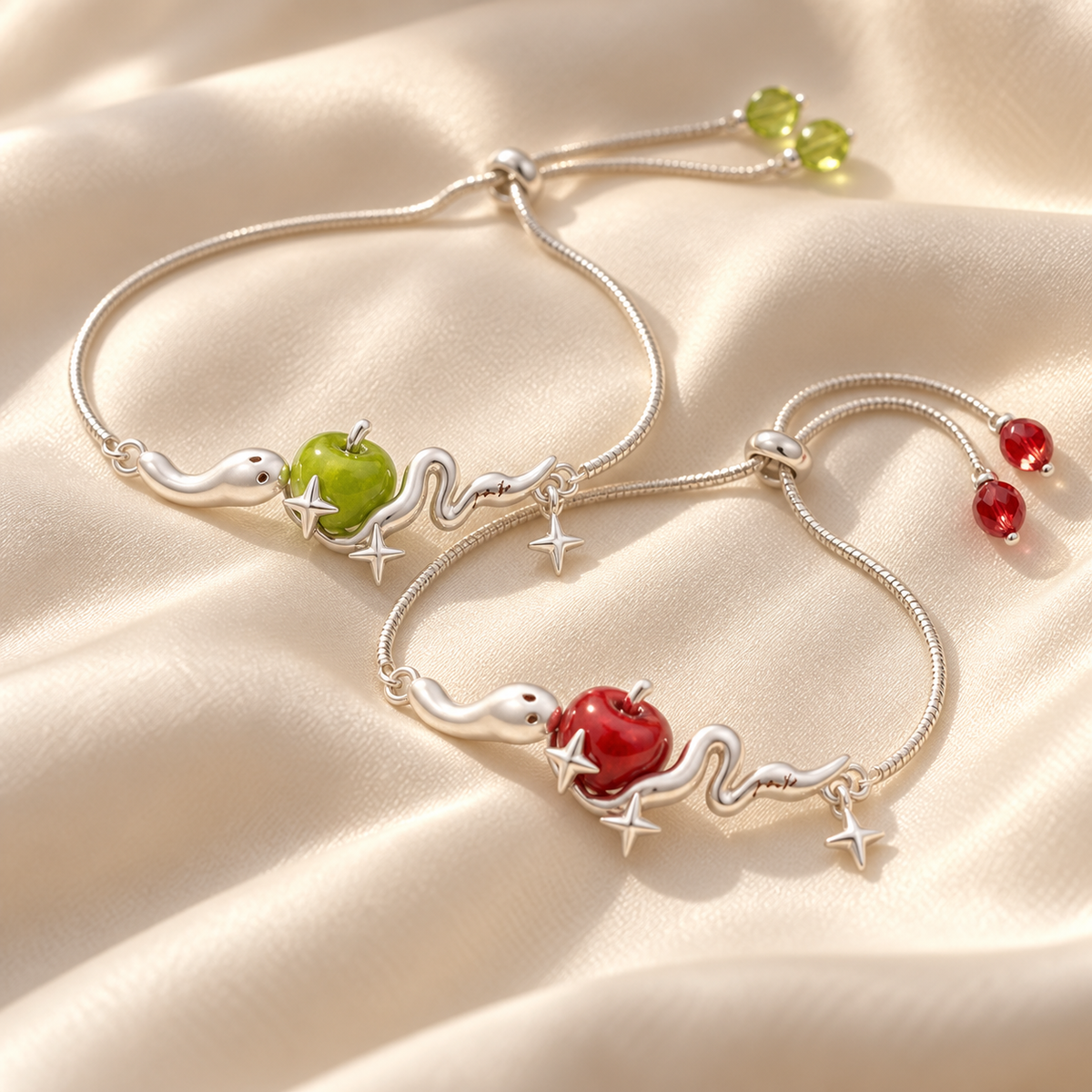 Apple Serpent Couple Bracelet lifestyle photo 4