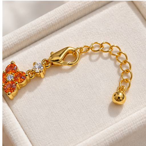 Vintage Sparkle Clover Bracelet lifestyle photo 6